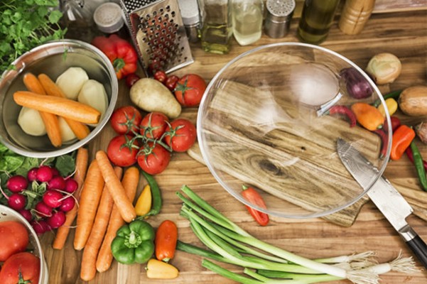 Comment manger équilibré sans cuisiner pendant des heures