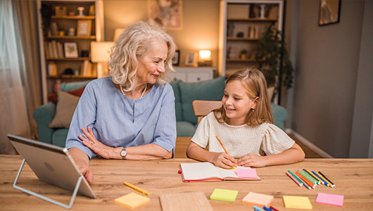 Se rendre utile à la retraite en quelques clics